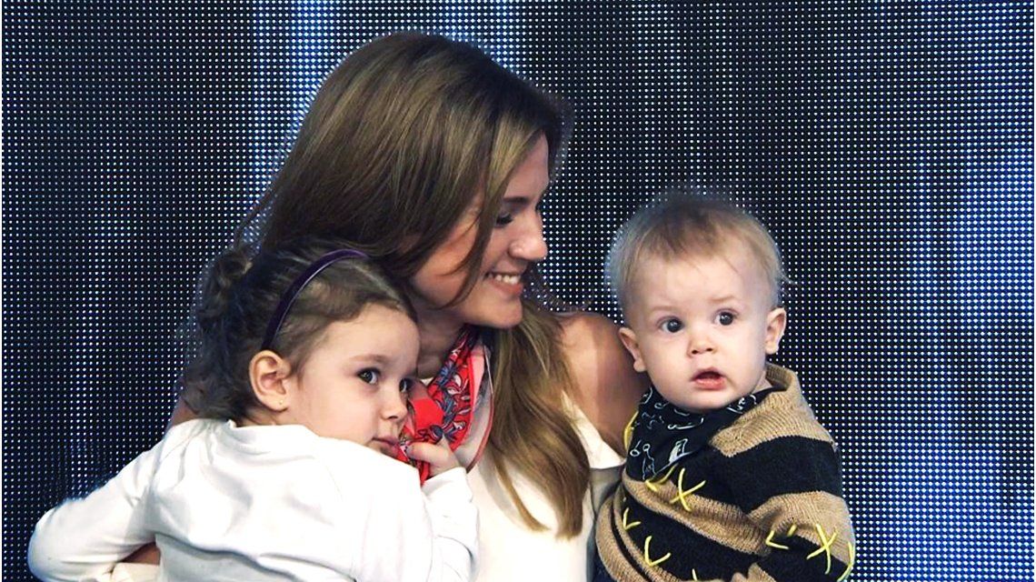 Paula Chaves Mostró A Su Hijo Baltazar En Showmatch Paula Chaves