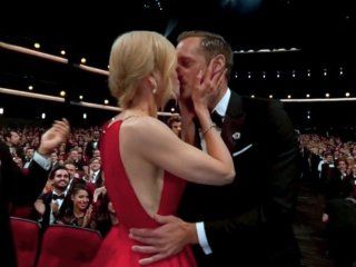 El beso de Nicole Kidman y Alexander Skarsgård El beso de Nicole Kidman y Alexander Skarsgård