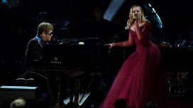 Elton John y Miley Cyrus Elton John y Miley Cyrus