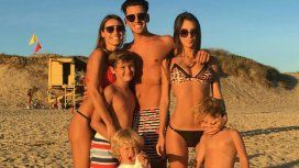 Pampita, Guillermo y Victoria con los hijos de la modelo en Punta del Este Pampita, Guillermo y Victoria con los hijos de la modelo en Punta del Este