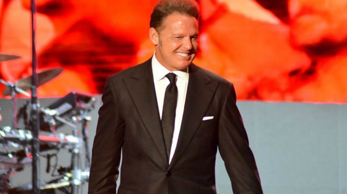 Luis Miguel le pegó a un sonidista en pleno show