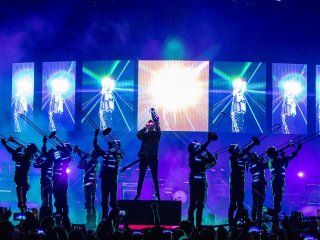 ¿como es el extravagante show que muse traera a la argentina? ¿como es el extravagante show que muse traera a la argentina?
