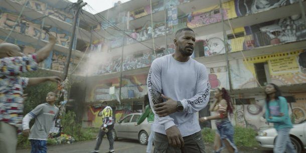 Jamie Foxx es Art, un exsoldado motivado por un plan de venganza secreto