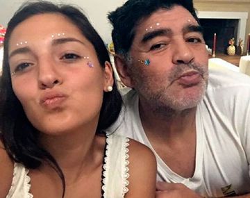 La divertida foto de Jana y Diego Maradona