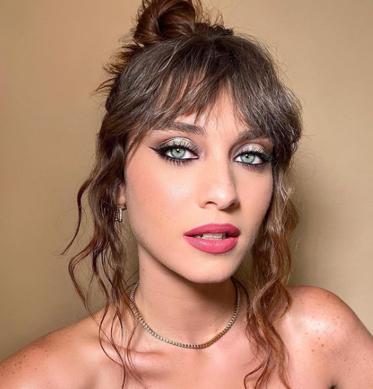 Maquillaje de fiesta. By instagram.com/bettinafrumboli