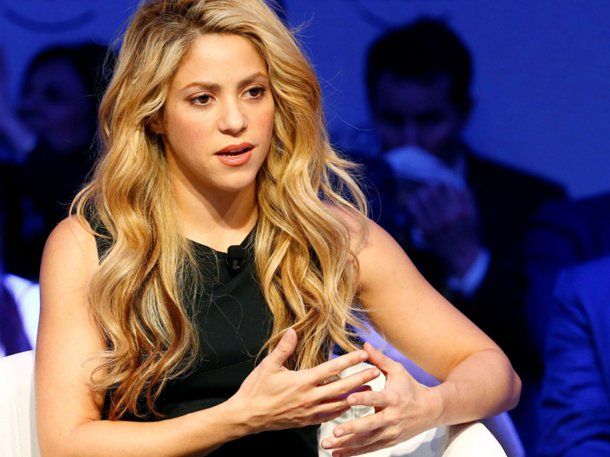 Un joven colombiano asegura ser hijo de Shakira: pide 190 mil dólares por haber sido abandonado
