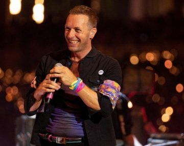 La versión en vivo que hizo el cantante de Coldplay de un clásico de Juan Luis Guerra