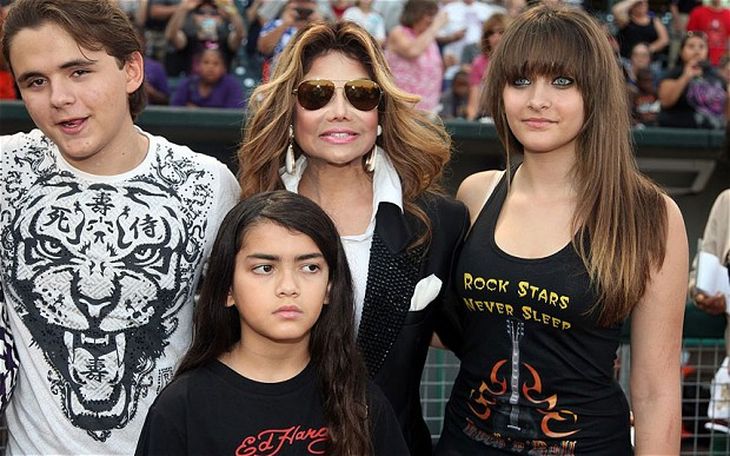 La millonaria fortuna que cobran los hijos de Michael Jackson por mes